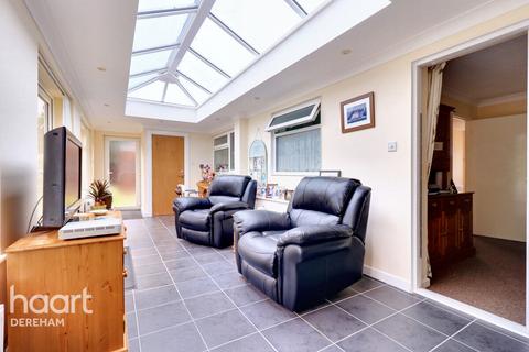 2 bedroom detached bungalow for sale, Lewis Close, Ashill