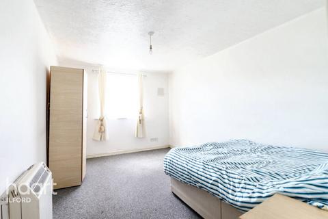 1 bedroom apartment for sale, Bluebell Way, Ilford