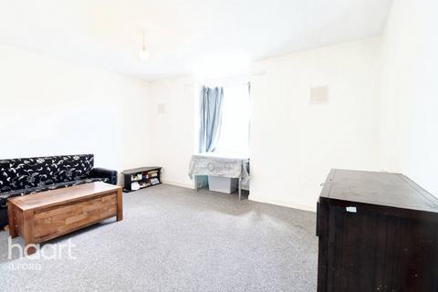 1 bedroom apartment for sale, Bluebell Way, Ilford