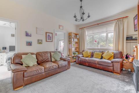 2 bedroom bungalow for sale, Malvern Road, Redditch, Worcestershire, B97
