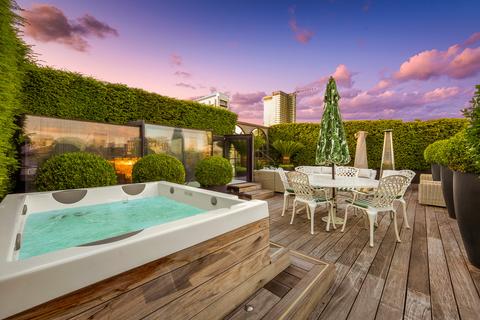 2 bedroom penthouse for sale, Bolsover Street, London, W1W