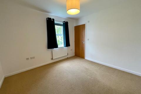 2 bedroom flat to rent, Charnley Drive, Leeds, West Yorkshire, LS7