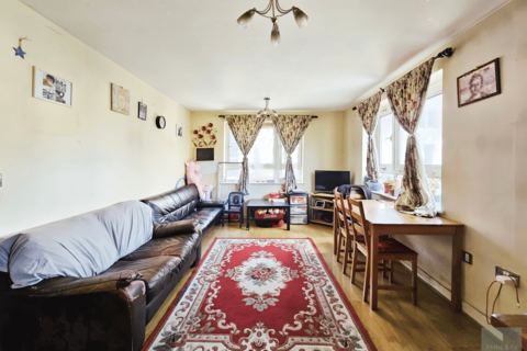 2 bedroom flat for sale, Hainault Street, ILFORD, IG1