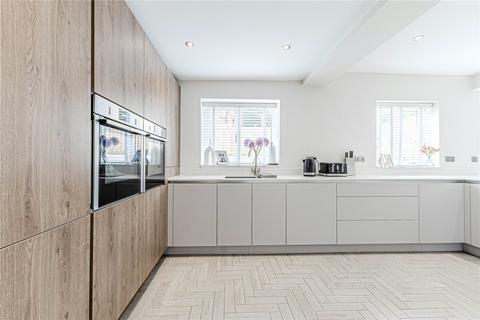 4 bedroom detached house for sale, New Templegate, Leeds, West Yorkshire