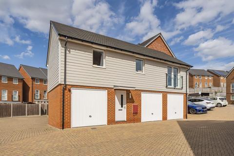 47 Oakes Crescent, Dartford, DA1 5UF