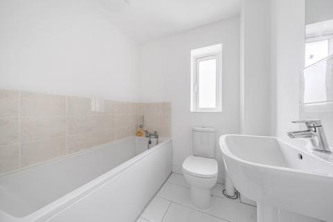 47 Oakes Crescent, Dartford, DA1 5UF