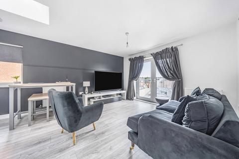 47 Oakes Crescent, Dartford, DA1 5UF