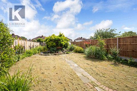 132 Seaforth Gardens, Epsom, KT19 0NW