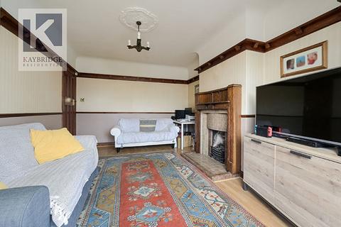 132 Seaforth Gardens, Epsom, KT19 0NW