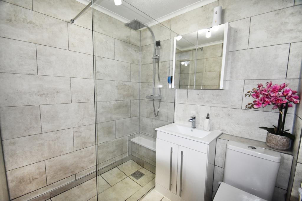 Family Shower Room