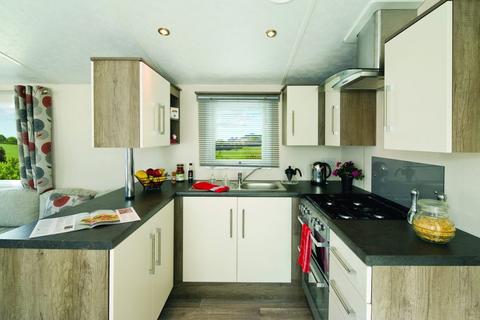 3 bedroom park home for sale, Trelay Holiday Park