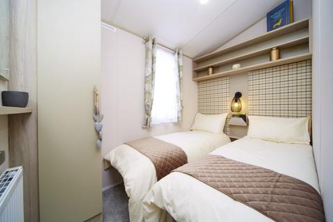 2 bedroom park home for sale, Trelay Holiday Park