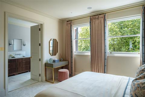 3 bedroom apartment for sale, Egerton Gardens, Knightsbridge, SW3