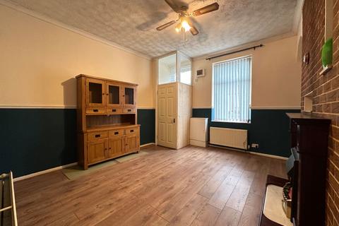 2 bedroom end of terrace house for sale, Dukinfield Road, Hyde, Greater Manchester, SK14 4QE