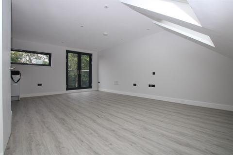 Studio for sale, Holders Hill Road, Hendon NW4
