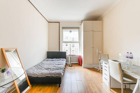 Studio to rent, Elvaston Place, South Kensington, London, SW7