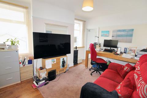 3 bedroom flat for sale, St. Peters Road, Byker, Newcastle upon Tyne, Tyne and Wear, NE6 2EA
