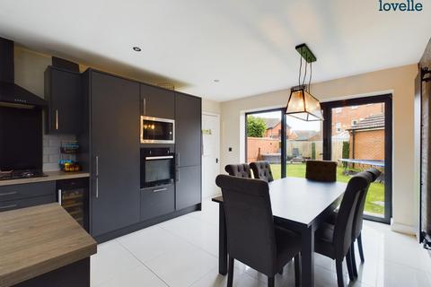 4 bedroom link detached house for sale, Padley Road, Lincoln, LN2