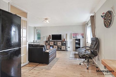 40 Rowley Mead, Thornwood, Epping, CM16 6NH