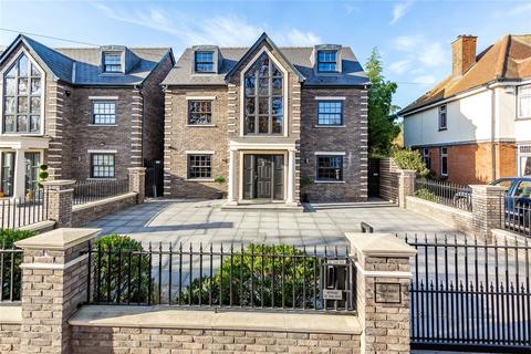 7 bedroom detached house for sale, Harrow Drive, Hornchurch, RM11