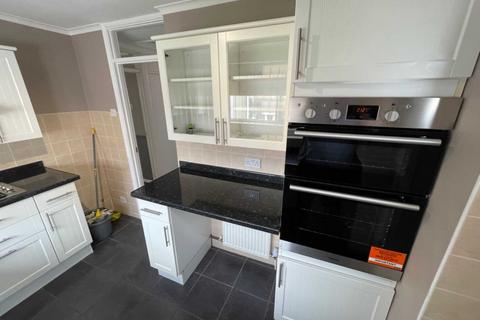 1 Cornwallis Close, Eastbourne, BN23 6AU