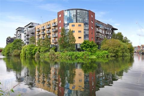 3 bedroom apartment for sale, Roach Road, London, E3