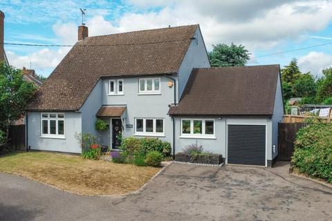 4 bedroom detached house for sale, Saffron Gardens, Braintree CM7