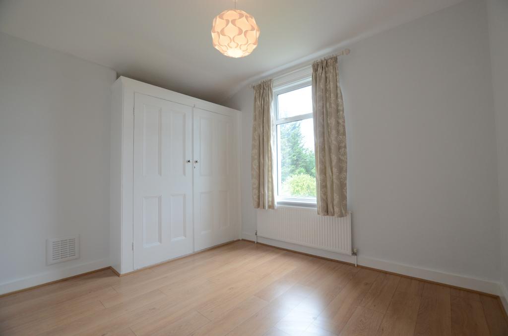 Bedroom 2.4