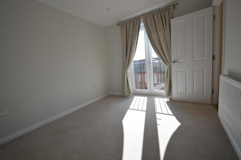 1 bedroom apartment to rent, 61 Chalvey Road East, Slough, Berkshire, SL1