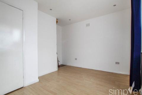 1 bedroom flat to rent, Yeading Court, Masefield Lane, HAYES