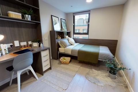 1 bedroom in a flat share to rent, Platinum En Suite at Bristol,  iQ Bristol, Marlborough Street BS1