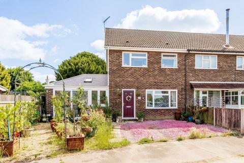 3 bedroom end of terrace house for sale, Vicarage Close, Potter Heigham
