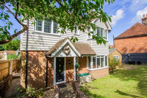 4 bedroom detached house for sale, Within 1.6 Miles Of Etchingham Train Station