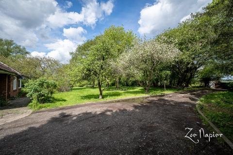 5 bedroom detached bungalow for sale, Norton Heath