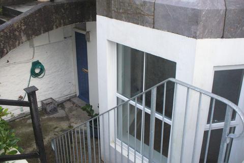 1 bedroom ground floor flat to rent, Durnford Street, Plymouth PL1