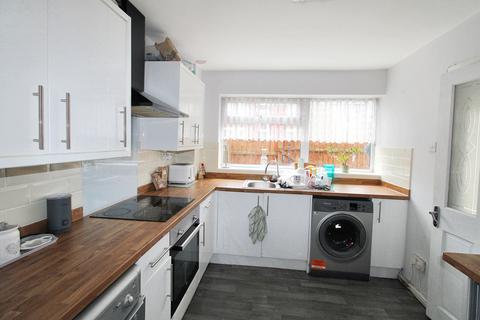 3 bedroom terraced house for sale, Middle Street East, Walker, Newcastle upon Tyne, Tyne and Wear, NE6 4DF