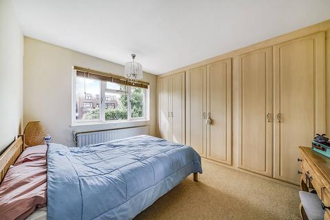 3 bedroom house to rent, Howcroft Crescent, West Finchley, London, N3