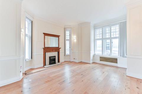 3 bedroom maisonette to rent, Embankment Gardens, Chelsea, London, SW3