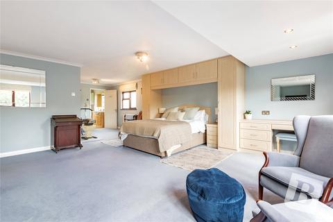 4 bedroom house for sale, Oak Hill Road, Stapleford Abbotts, Romford, Essex, RM4