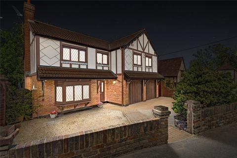 4 bedroom house for sale, Oak Hill Road, Stapleford Abbotts, Romford, Essex, RM4