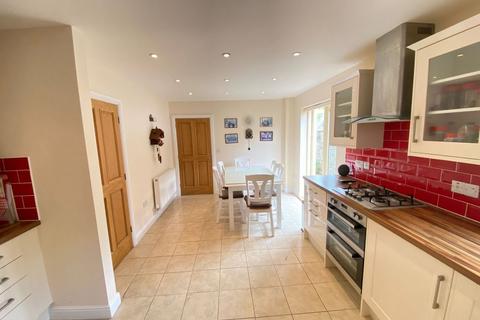 74 Camden Road, Brecon, LD3 7RT