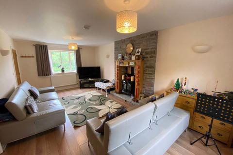 74 Camden Road, Brecon, LD3 7RT
