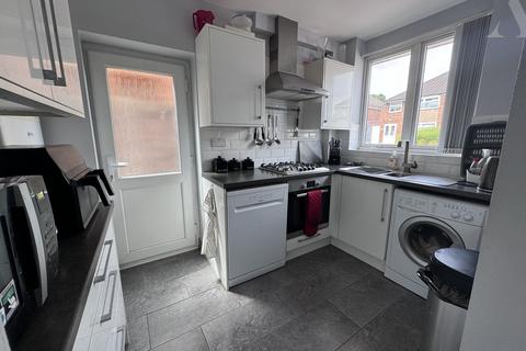 3 bedroom semi-detached house for sale, Meriden Rise, Solihull, B92 9BS