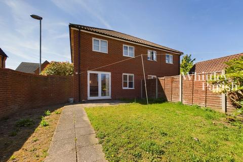 3 bedroom semi-detached house for sale, Windsor Court, Diss