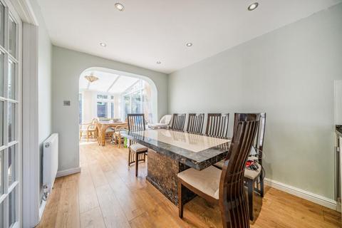 9 Valan Leas, Bromley, BR2 0PE