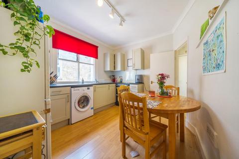 1 bedroom flat for sale, Treport Street, Earlsfield