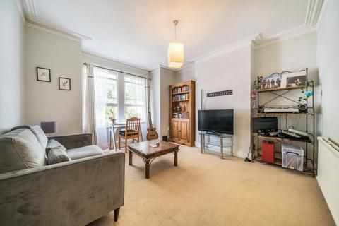 19c Treport Street, London, SW18 2BW