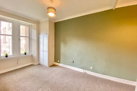 2 bedroom flat to rent, Lawrie Street, Glasgow G11