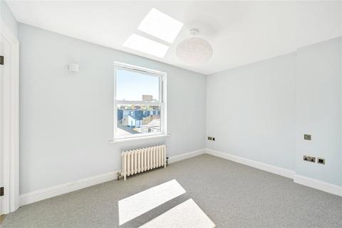 1 bedroom flat for sale, Church Road, Teddington, TW11