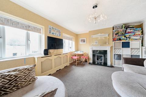 106 Ash Grove, Harefield, Uxbridge, UB9 6EZ
